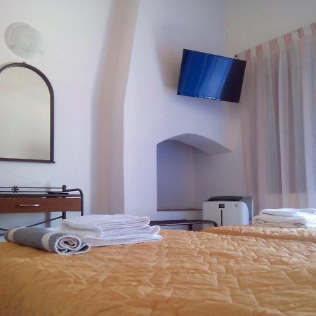 Piazza Castello Hotel Plaka  Exterior photo